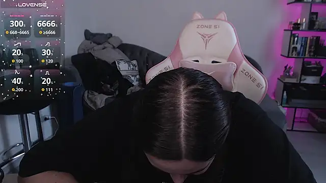 Snapshot of SexyWitch_666 chatting on October 2025 08:13:01 AM SexyWitch 666 online show from October 2025 08:13:01 AM