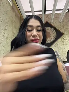 kiim taaylor online show from November 2025 10:36:01 AM