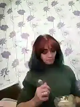 Snapshot of SweetLeila40 chatting on January 2025 01:51:01 PM SweetLeila40 online show from January 2025 01:51:01 PM