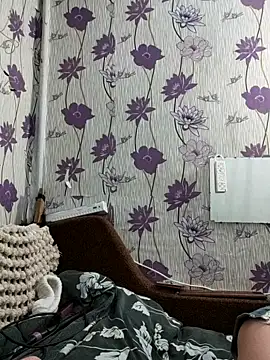 Snapshot of SweetLeila40 chatting on March 2025 12:34:02 AM SweetLeila40 online show from March 2025 12:34:02 AM