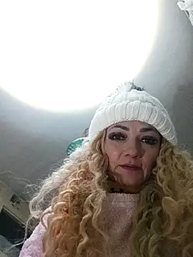 SweetLeila40 online show from January 2026 06:01:01 PM