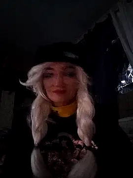 SweetLeila40 online show from February 2026 08:03:02 PM