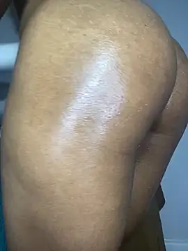 Snapshot of incognitobdy chatting on January 2025 02:06:02 AM incognitobdy online show from January 2025 02:06:02 AM