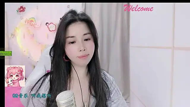 Snapshot of HK_angelchloe chatting on December 2025 01:42:01 PM HK angelchloe online show from December 2025 01:42:01 PM