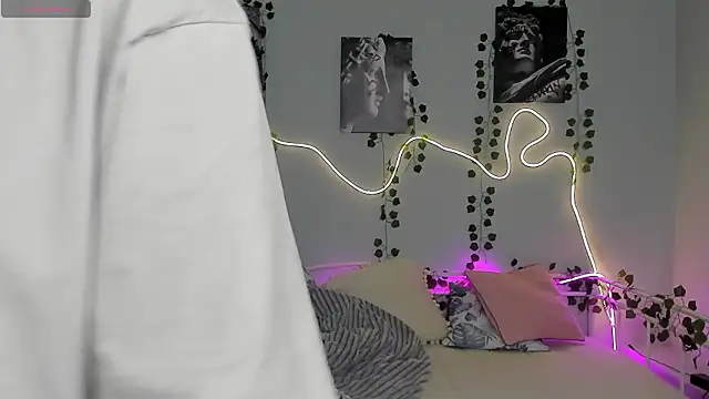 Snapshot of Melissa_babs chatting on December 2024 02:07:02 AM Melissa babs online show from December 2024 02:07:02 AM