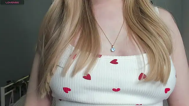 Snapshot of Melissa_babs chatting on December 2024 10:26:02 AM Melissa babs online show from December 2024 10:26:02 AM