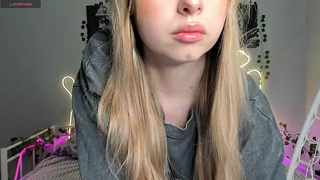 Snapshot of Melissa_babs chatting on January 2025 07:25:01 AM Melissa babs online show from January 2025 07:25:01 AM