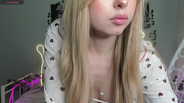 Snapshot of Melissa_babs chatting on January 2025 10:27:02 AM Melissa babs online show from January 2025 10:27:02 AM