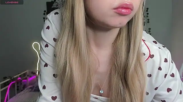 Snapshot of Melissa_babs chatting on February 2025 02:26:02 AM Melissa babs online show from February 2025 02:26:02 AM