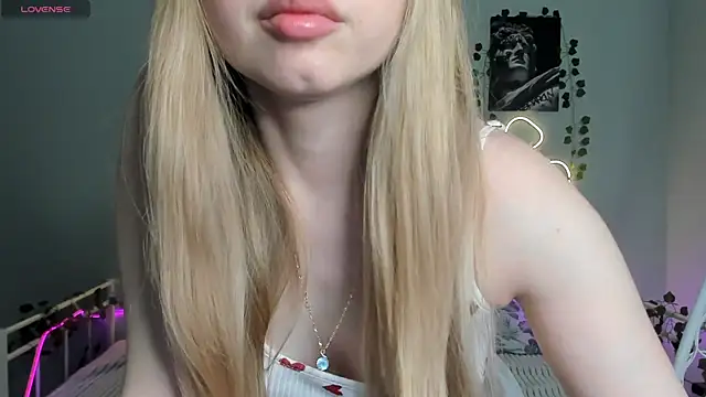 Snapshot of Melissa_babs chatting on March 2025 08:15:01 AM Melissa babs online show from March 2025 08:15:01 AM