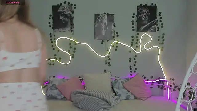 Snapshot of Melissa_babs chatting on March 2025 08:10:01 AM Melissa babs online show from March 2025 08:10:01 AM