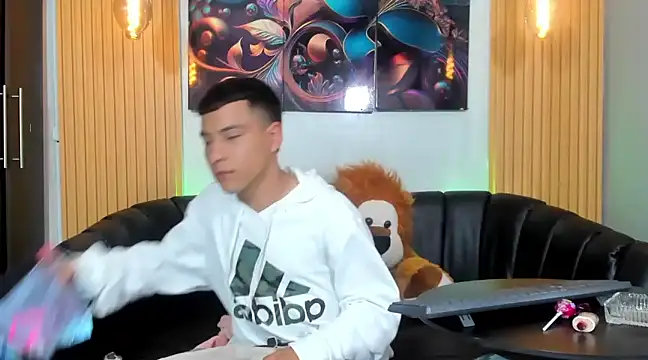 Snapshot of salvadorgomezx chatting on December 2024 01:10:02 PM salvadorgomezx online show from December 2024 01:10:02 PM