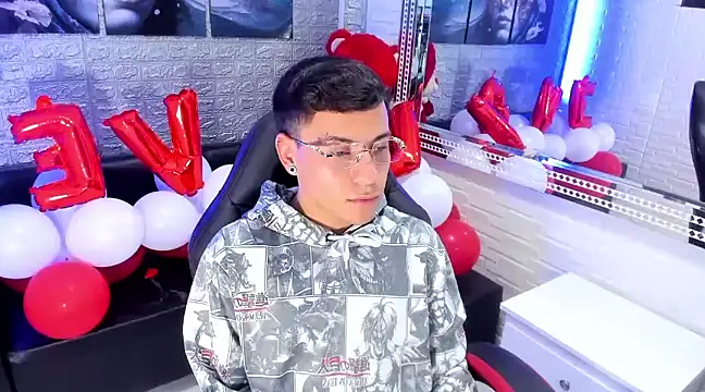 Snapshot of salvadorgomezx chatting on February 2025 03:31:02 AM salvadorgomezx online show from February 2025 03:31:02 AM