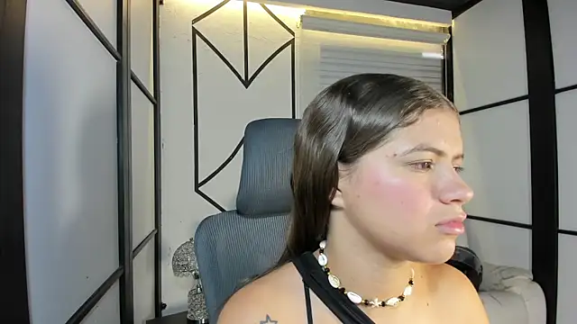 PaigeJayden online show from February 2025 08:15:01 PM