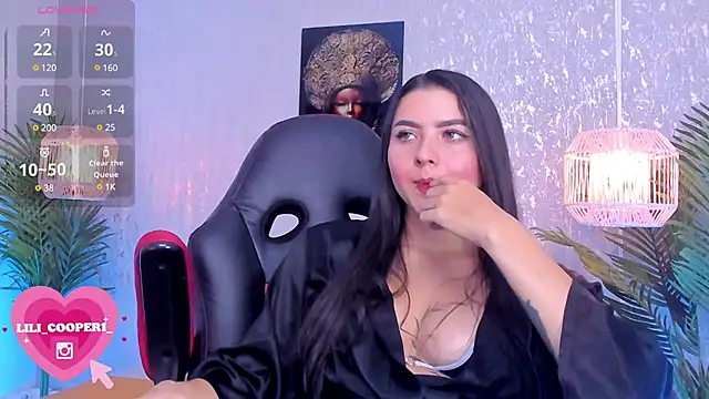 lilicooper  online show from December 2024 07:32:02 PM