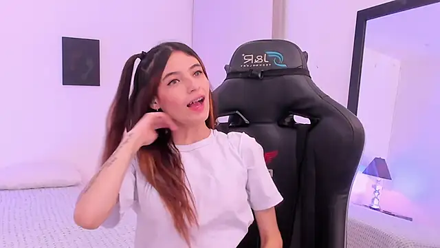 Snapshot of sofiarouge chatting on November 2025 07:59:02 PM sofiarouge online show from November 2025 07:59:02 PM