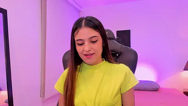 Snapshot of sofiarouge chatting on December 2025 07:53:01 PM sofiarouge online show from December 2025 07:53:01 PM