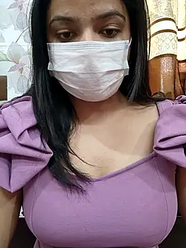 Snapshot of Myloveurvi chatting on February 2025 07:13:02 AM Myloveurvi online show from February 2025 07:13:02 AM