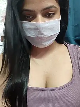 Myloveurvi online show from February 2026 10:27:01 AM