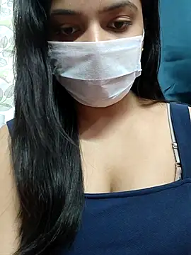 Myloveurvi online show from April 2026 10:20:02 AM