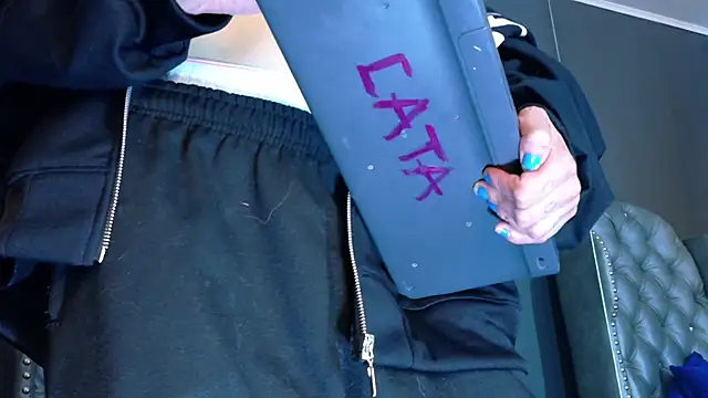 LusstCruella online show from December 2025 06:04:01 PM