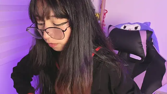 Yommi Winx online show from November 2025 12:31:02 AM