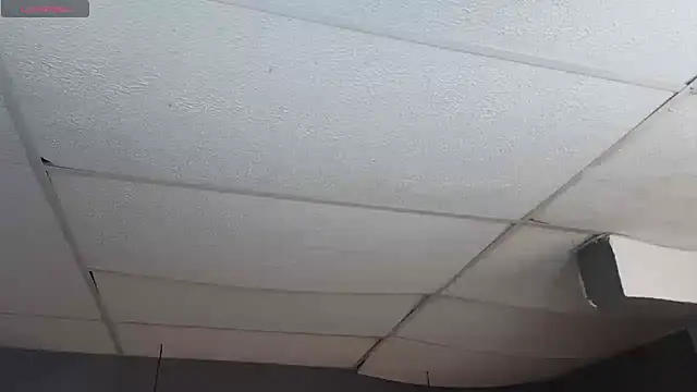 Laia and Aloby online show from September 2025 12:26:01 AM