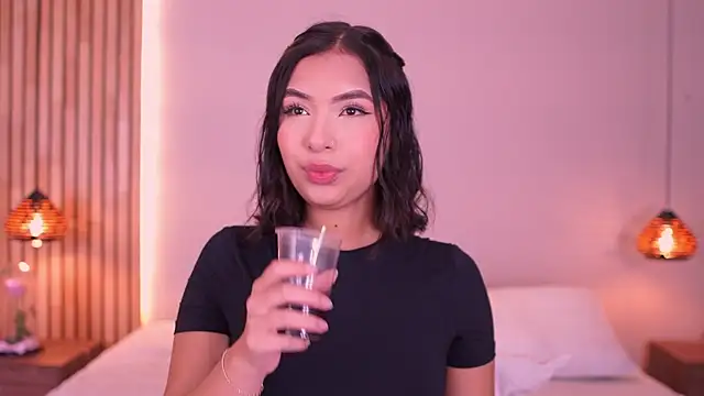  SofiaCortez  online show from October 2025 12:11:01 PM