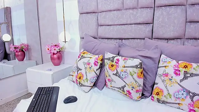 melaniee jones online show from March 2026 05:31:02 PM