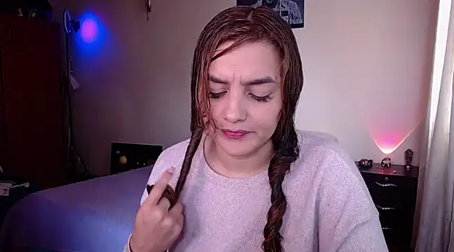 Lu perez online show from February 2025 05:35:01 PM