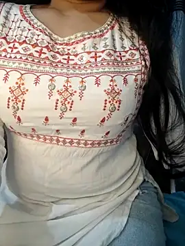 Rina777o online show from March 2026 05:49:01 PM