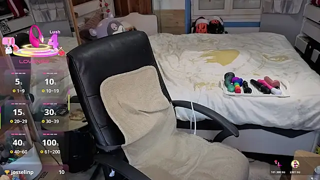 LisandreLaVenale online show from December 2025 09:52:01 PM