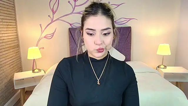 Snapshot of DahliaMoore chatting on March 2025 11:04:02 PM DahliaMoore online show from March 2025 11:04:02 PM