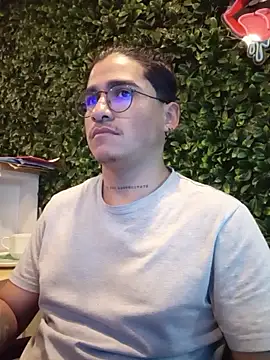   JaviJavi online show from April 2026 09:01:01 PM