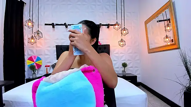 Alison Wiley online show from March 2025 11:28:02 AM