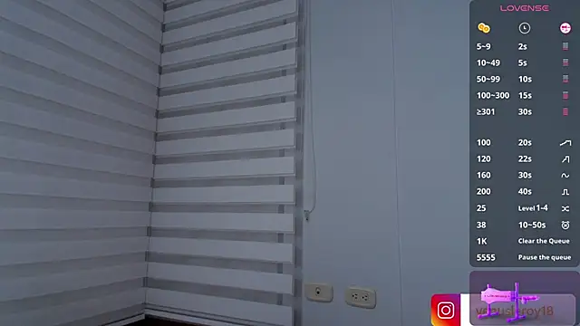 Snapshot of venusleroy_ chatting on February 2025 12:41:02 AM venusleroy online show from February 2025 12:41:02 AM