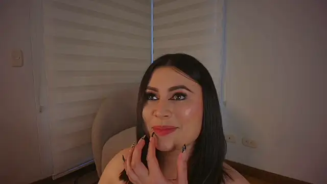 Snapshot of venusleroy_ chatting on October 2025 10:20:02 PM venusleroy online show from October 2025 10:20:02 PM