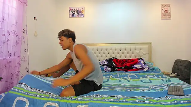 Snapshot of dafnezahiraa_ chatting on January 2025 06:10:02 PM dafnezahiraa online show from January 2025 06:10:02 PM