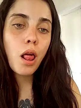 Snapshot of lucylovles chatting on January 2025 02:10:01 PM lucylovles online show from January 2025 02:10:01 PM