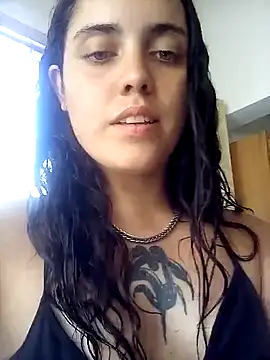 Snapshot of lucylovles chatting on March 2025 04:09:02 PM lucylovles online show from March 2025 04:09:02 PM