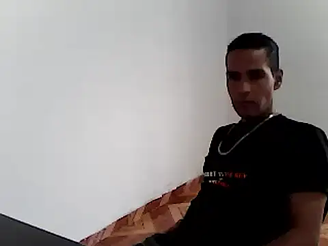 Snapshot of esteban2810m chatting on February 2025 08:34:02 PM esteban2810m online show from February 2025 08:34:02 PM