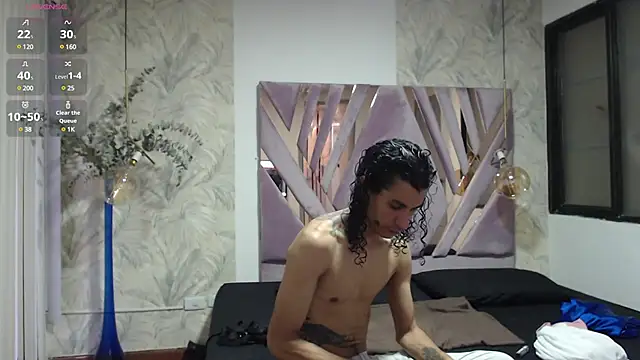 Snapshot of jackstanford chatting on December 2024 01:47:01 PM jackstanford online show from December 2024 01:47:01 PM