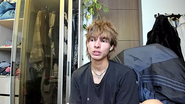 santy-kitty online show from February 2025 07:26:01 AM