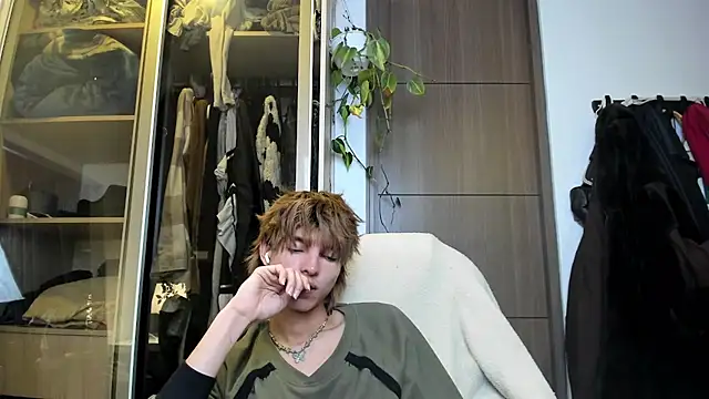 santy-kitty online show from February 2025 03:17:02 AM