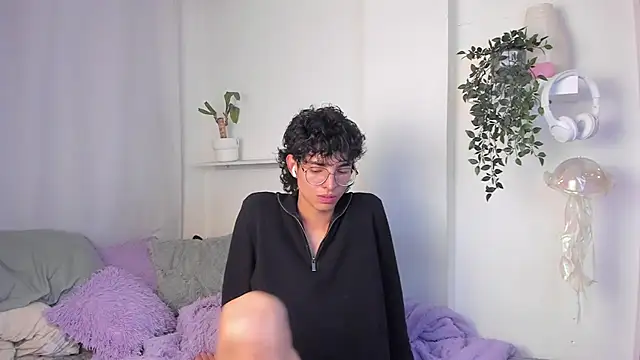 santy-kitty online show from February 2026 12:07:02 AM