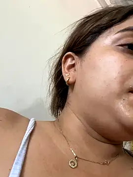 perlita05 online show from September 2025 08:30:01 PM