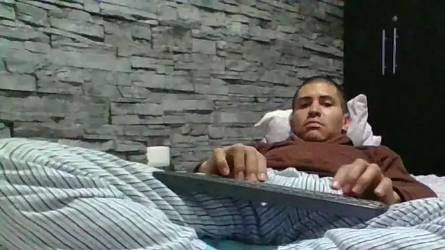 Snapshot of Sexylatin64 chatting on June 2026 01:28:02 AM Sexylatin64 online show from June 2026 01:28:02 AM