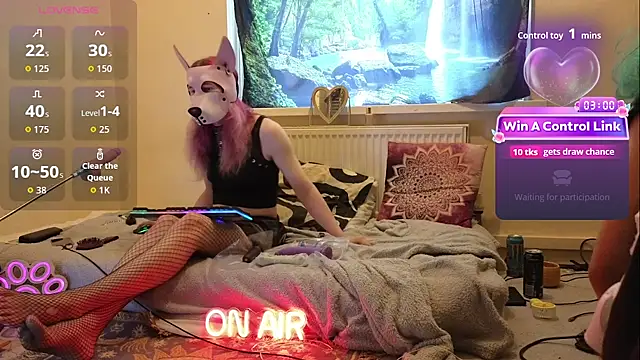 V Trixx online show from August 2026 06:32:01 PM