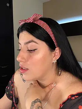 Snapshot of Bantonia chatting on December 2024 03:30:02 PM Bantonia online show from December 2024 03:30:02 PM