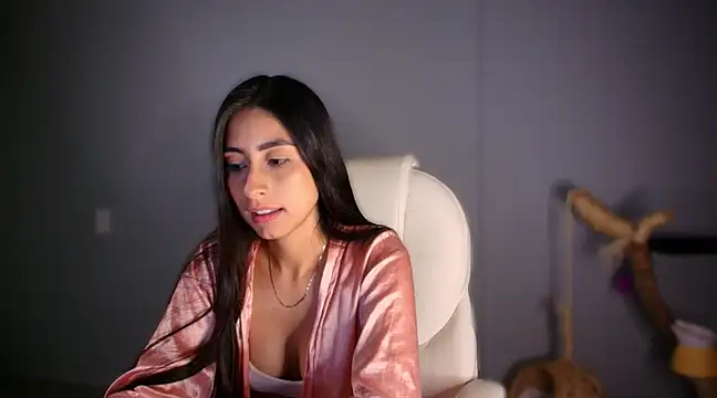 auroracaruso11 online show from February 2025 12:19:01 AM